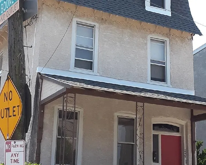 249 Dupont St #2 — Photo 8