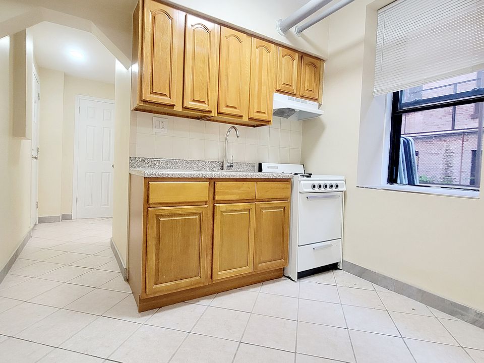 1st image of 2694 Kennedy Blvd #B2