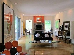 104 E Bells Mill Rd, Philadelphia, PA 19118