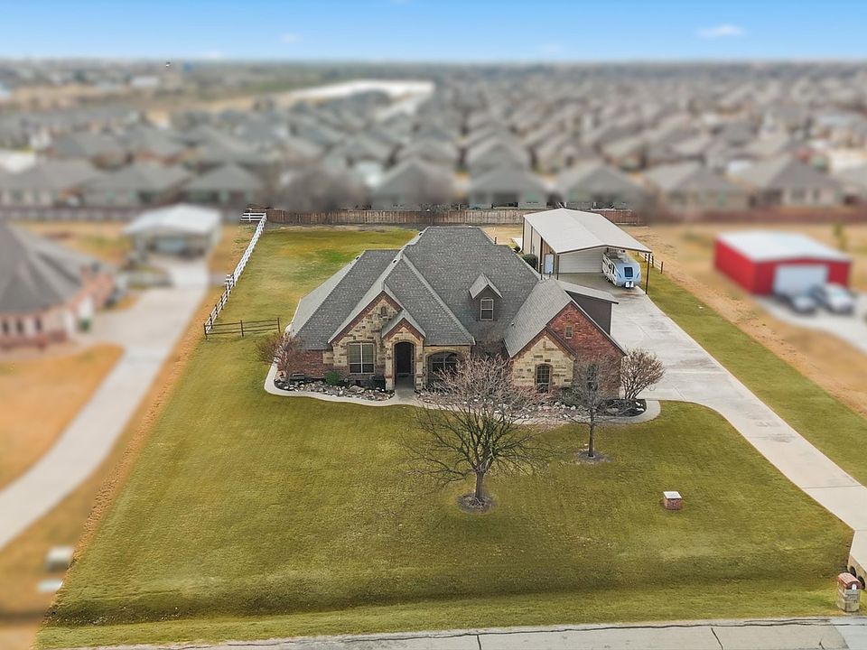 1st image of 209 Lonesome Prairie Trl
