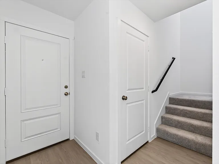 12112 Steeplechase Dr — Photo 4