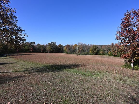 3rd image of 489 Doyle Rd