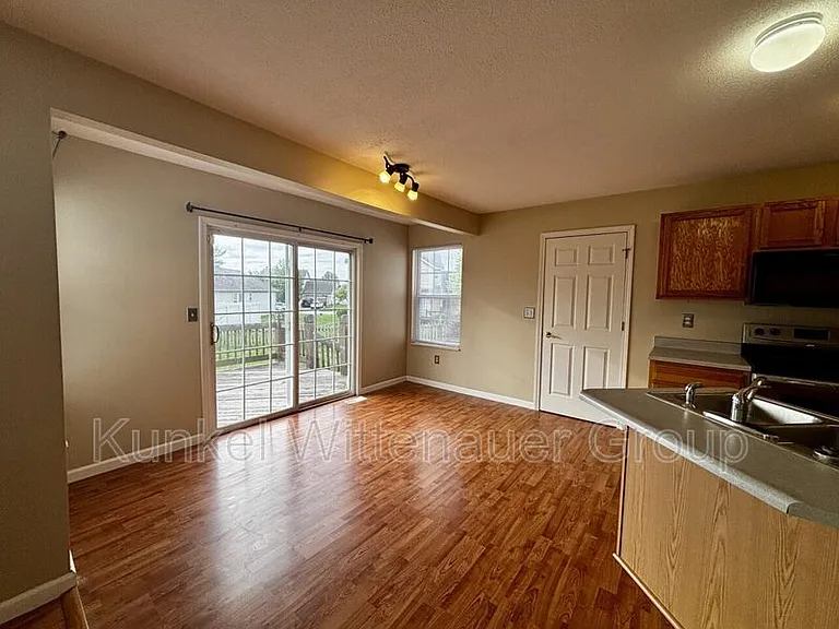 720 Cedar Mill Dr — Photo 10