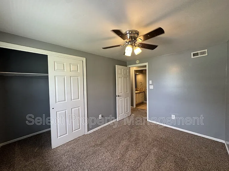 7021 Omaha Ct — Photo 14