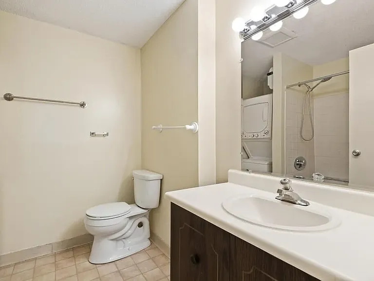 10 Silver Hill Ln — Photo 26