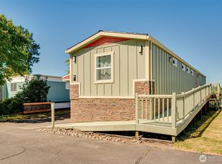 39100 NW Pacific Highway NW #36, Woodland, WA 98674