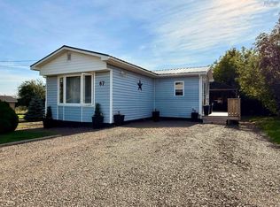 67 Pleasant St, Springhill, NS B0M1X0