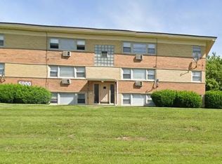 5900 Butterfield Rd APT 8, Berkeley, IL 60163