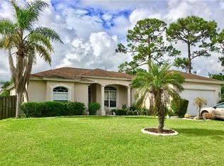1050 SW Majorca Ave, Port Saint Lucie, FL 34953