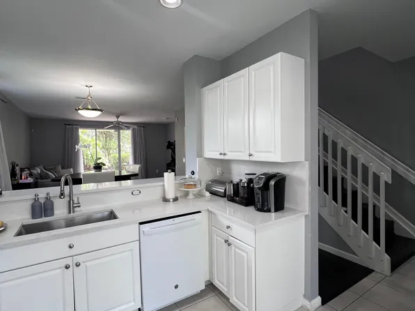 681 NW 42nd Ave, Fort Lauderdale, FL 33317