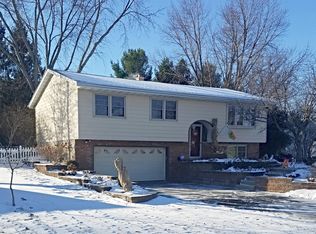 315 State St, Dousman, WI 53118