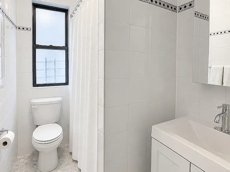 425 Riverside Dr #8F — Photo 7