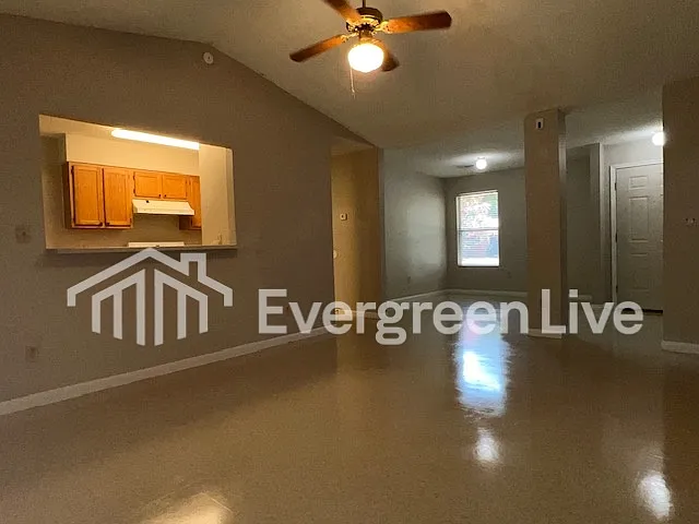 105 Celestin Ct — Photo 5