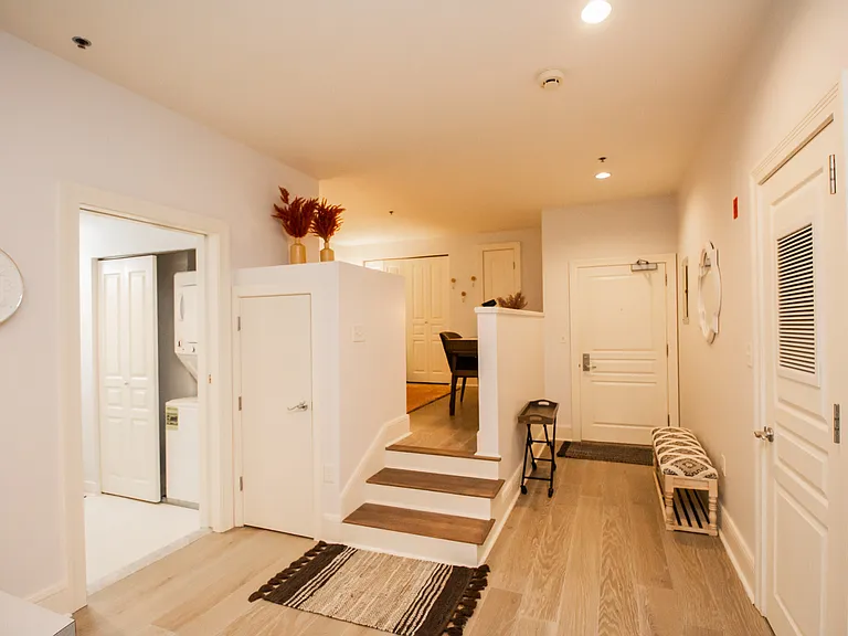 1387 Washington St #203 — Photo 18
