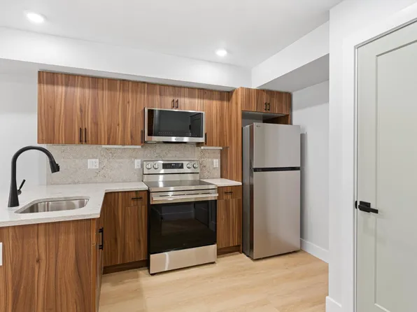 116 E Huntingdon St, Philadelphia, PA