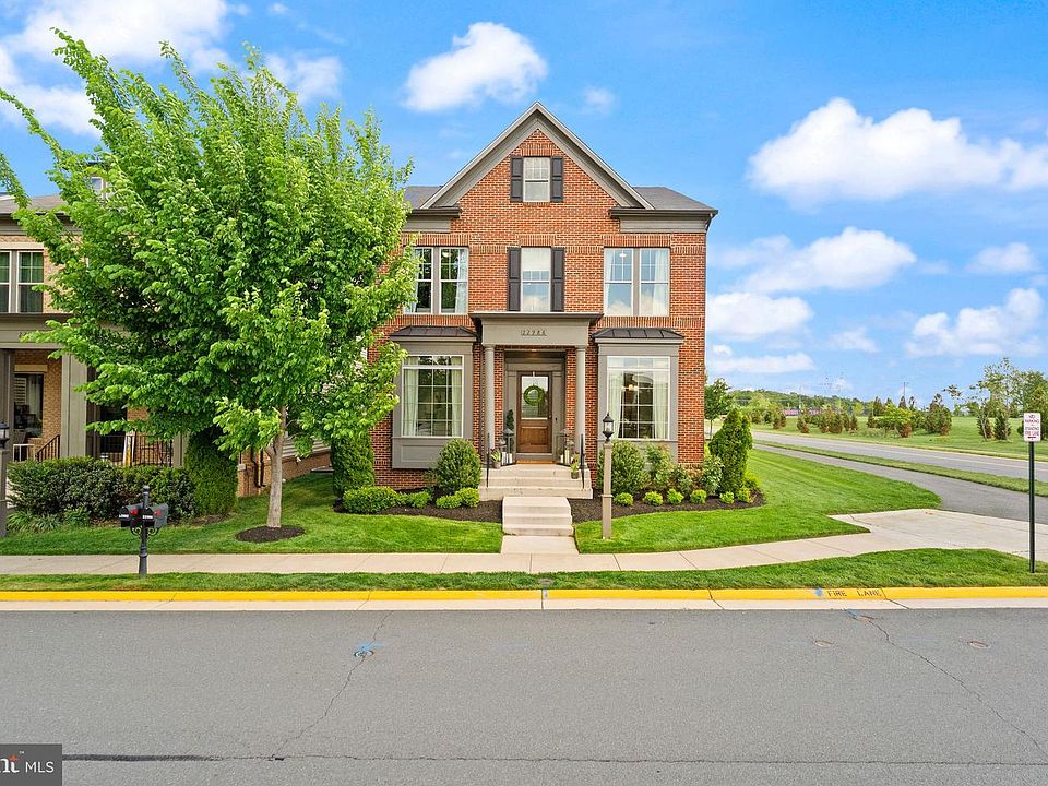1st image of 22986 Bubbling Brook Dr
