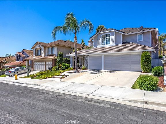 4th image of 476 Somerset Cir