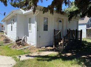 308 Illinois Ave, Mott, ND 58646