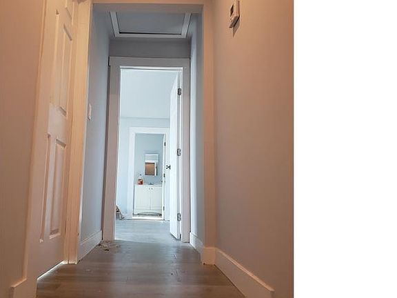 4th image of 1417 W 48th St