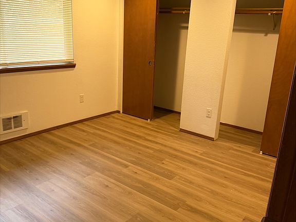 3rd image of 9405 32nd St SE #2