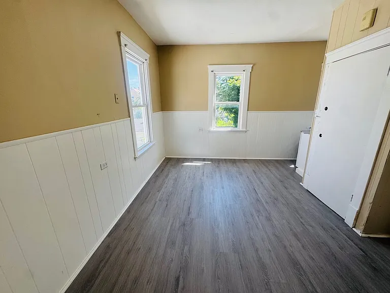 3405 Roehl Ave — Photo 10