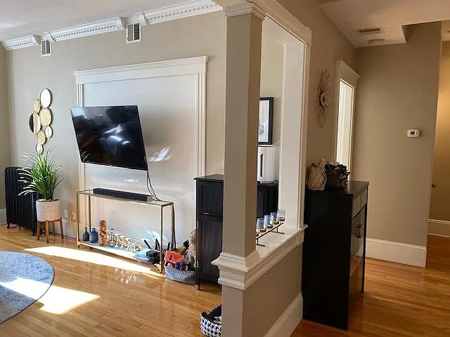 1038 Beacon St #100 — Photo 11