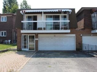 11 Hallbank Ter, Toronto, ON M1S2V8
