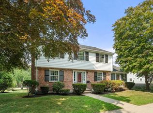 40 Cape Cod Ln, Milton, MA 02186