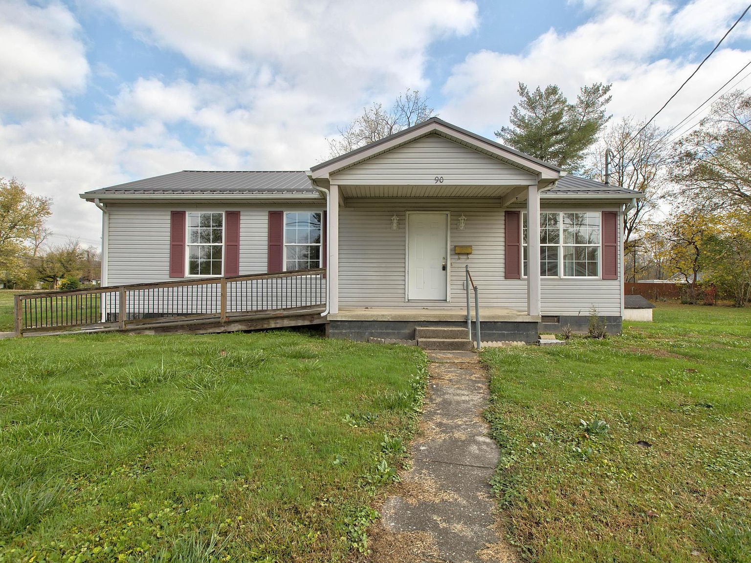 90 3rd Ave, Clay City, KY 40312 | Zillow