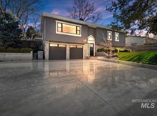 5320 W Hill Rd, Boise, ID 83703