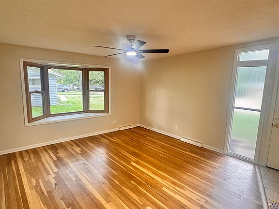 2nd image of 1909 SW 34th St