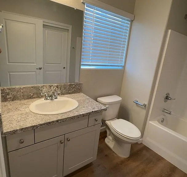 510 S Summit St #101-103 — Photo 19