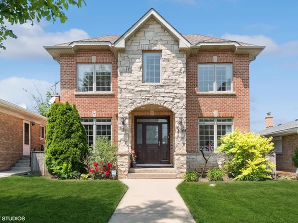 3944 Fargo Ave, Skokie, IL 60076