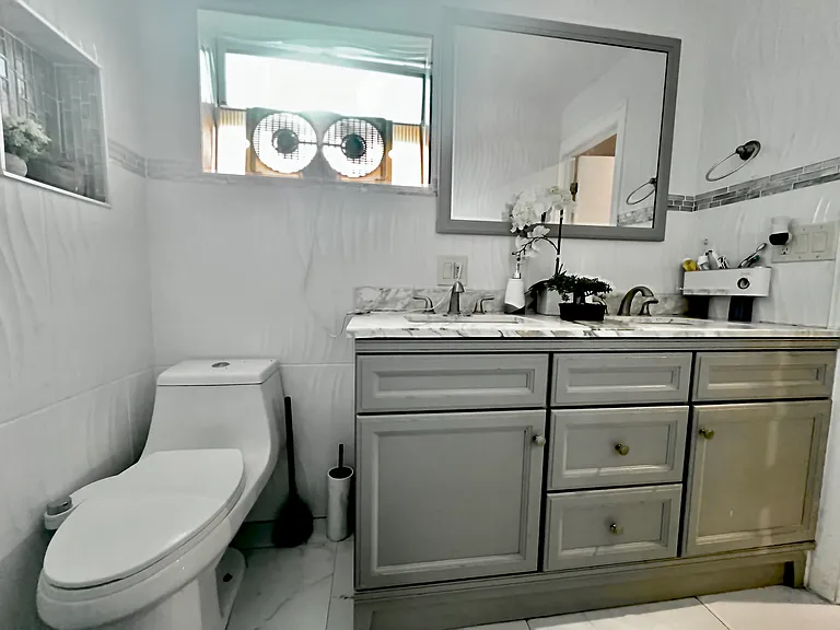 7531 Shalimar St — Photo 8