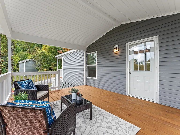 569 Ridge Crest Ln — Photo 20