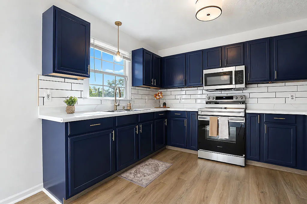 3 bed, 1251 sqft, $1,785 — Photo 3