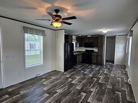 3rd image of 1664 Fyler Rd #60