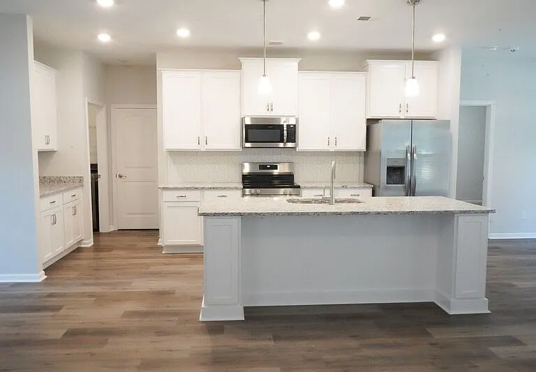 142 Brookline Dr — Photo 12