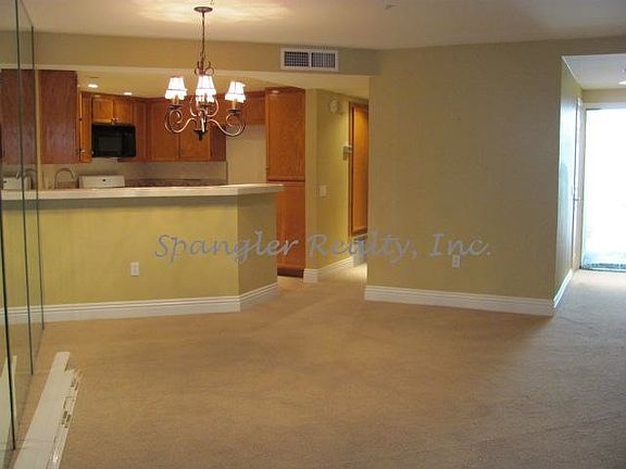 4th image of 600 N The Strand Unit 49