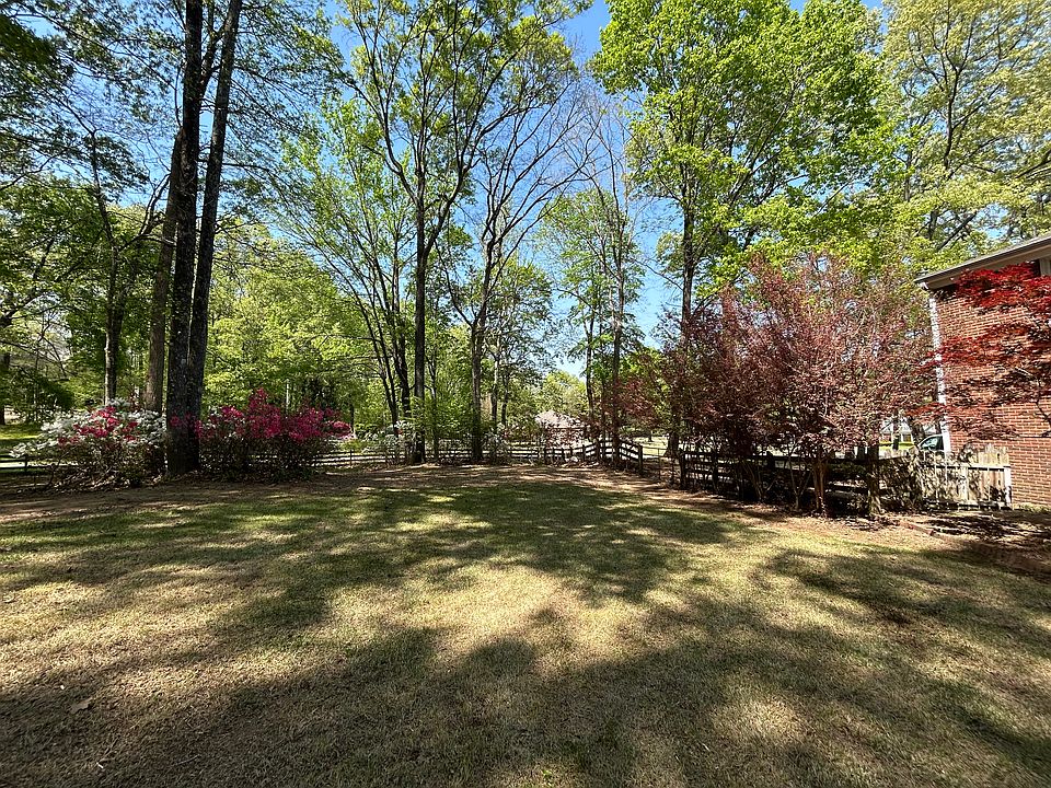 1st image of 9402 Rocky Woods Dr