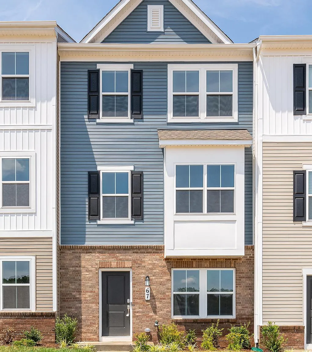 3 bed, 4.0 bath, 1786 sqft, $2,200 — Photo 2