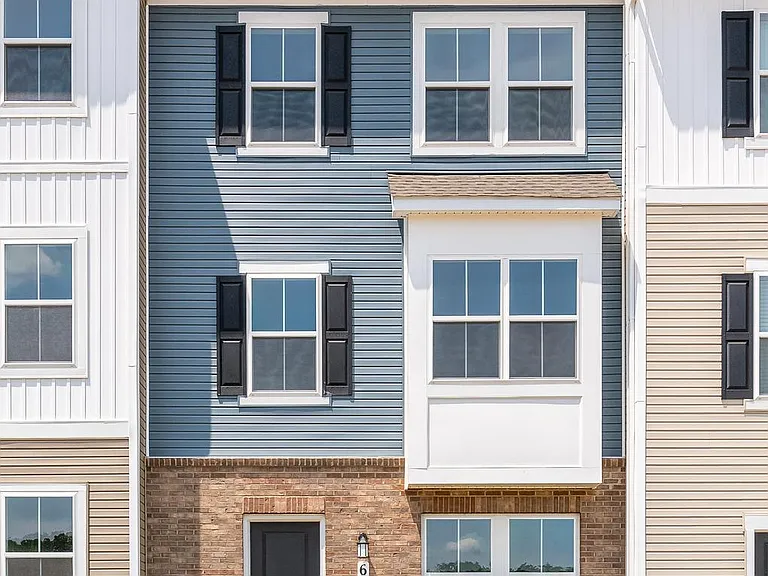 67 Swan Field Ave — Photo 2