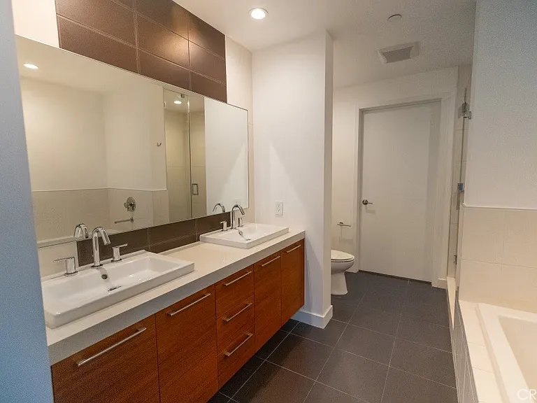 9 Macarthur Pl #1605 — Photo 14