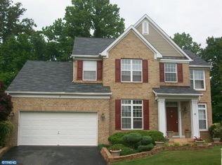 18 Indian Ln, Burlington, NJ 08016