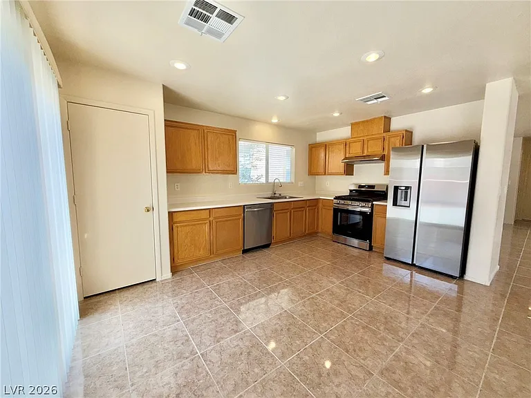 11225 Sandrone Ave — Photo 11