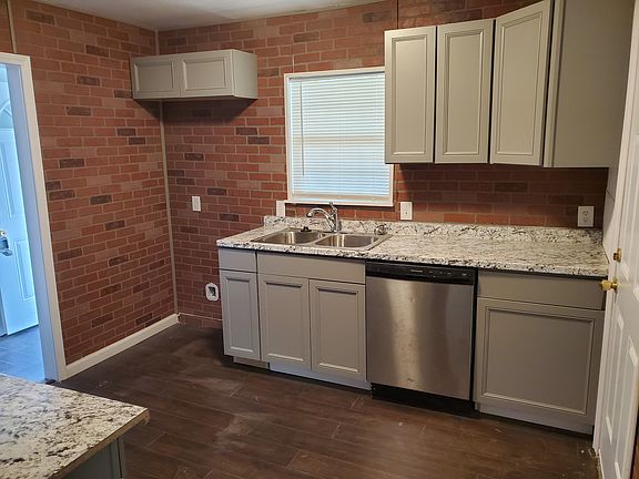 3rd image of 2424 Langston St