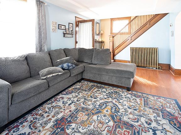 5th image of 712 Rawson Ave