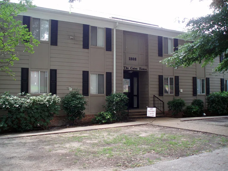 1808 Greene St — Photo 1