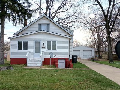 5925 McGuire St, Taylor, MI, 48180