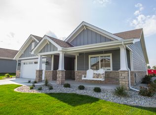 8115 Cranberry Dr, Saint John, IN 46373
